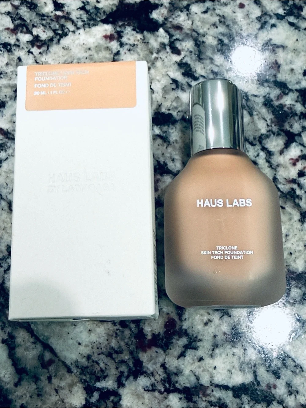 HAUS LABS 250 Light Medium Neutral  Skin Tech Foundation, New in box!
